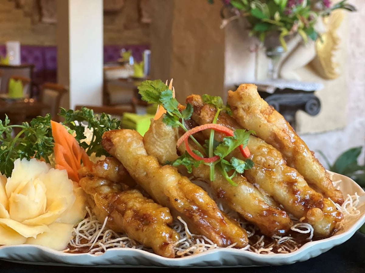 Riverside Thai Lincoln's Gai Sauce Makham